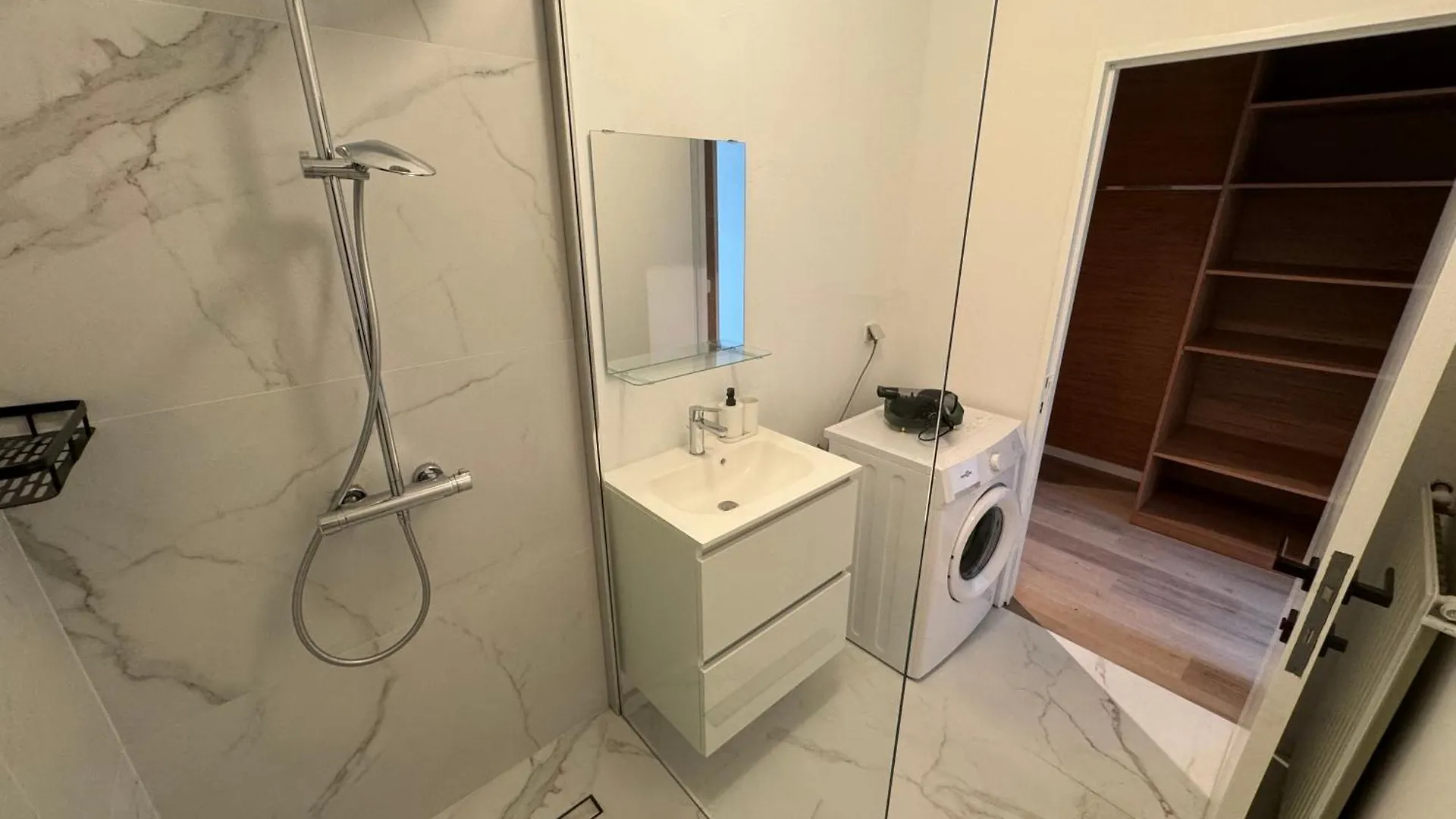 Apartment Loft With Big Terrace City Center Meir Antwerp
